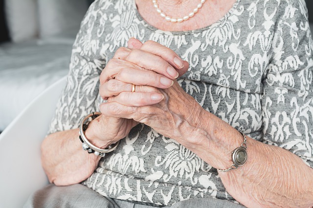 Five Helpful Tips for Seniors to Overcome Common Fears - Trusted Senior Specialists