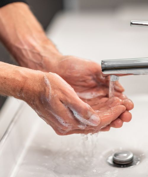 washing hands_1